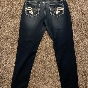 Maurices jeans